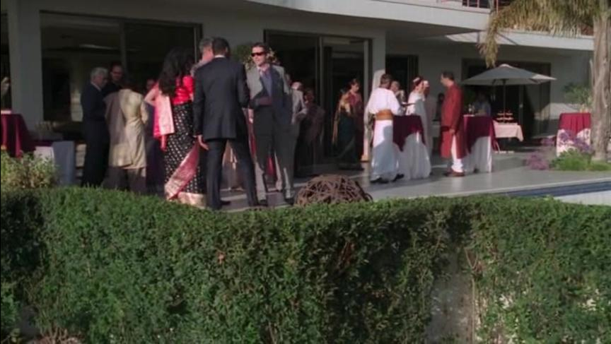 The.Philanthropist.S01E07.HDTV.XviD-XII.avi_000242325