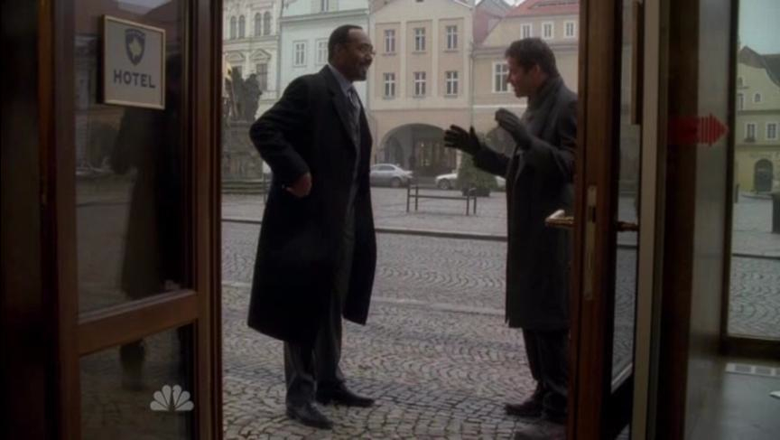 The.Philanthropist.S01E05.HDTV.XviD-LOL.avi_000561936