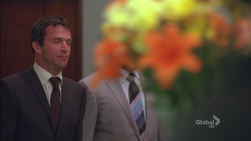 The.Philanthropist.S01E04.HDTV.XviD-LOL.avi_000129754