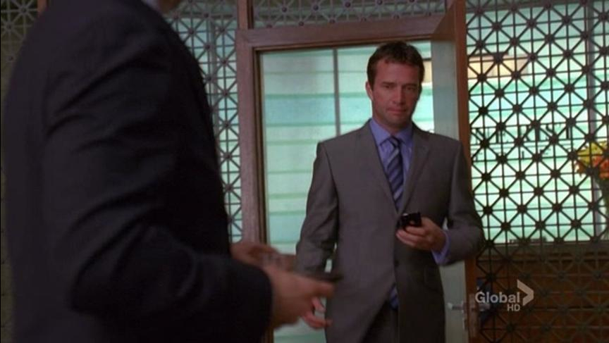 The.Philanthropist.S01E04.HDTV.XviD-LOL.avi_002063060