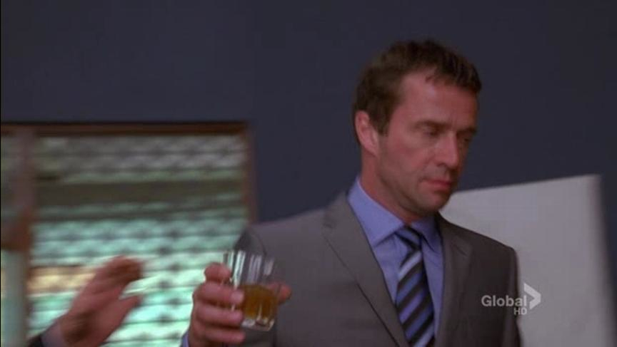 The.Philanthropist.S01E04.HDTV.XviD-LOL.avi_002064312