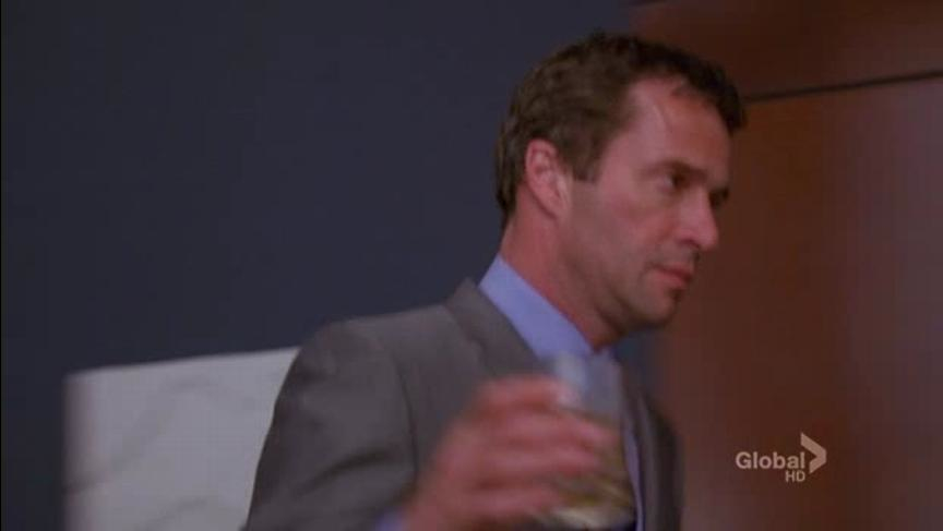 The.Philanthropist.S01E04.HDTV.XviD-LOL.avi_002064562