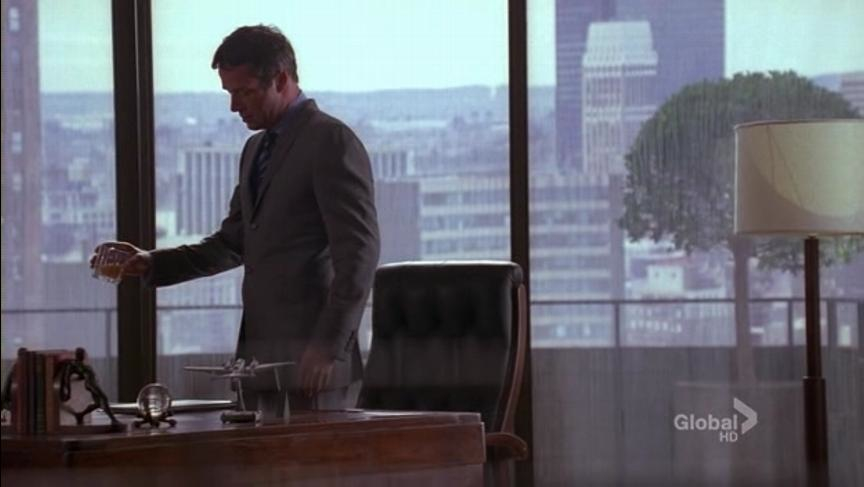 The.Philanthropist.S01E04.HDTV.XviD-LOL.avi_002071360